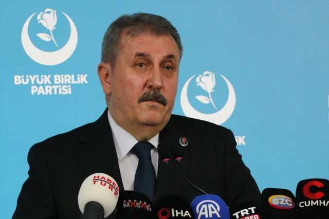 Mustafa Destici: Milliyetçi Ekonomi ile Çıkış Yolu Bulabiliriz