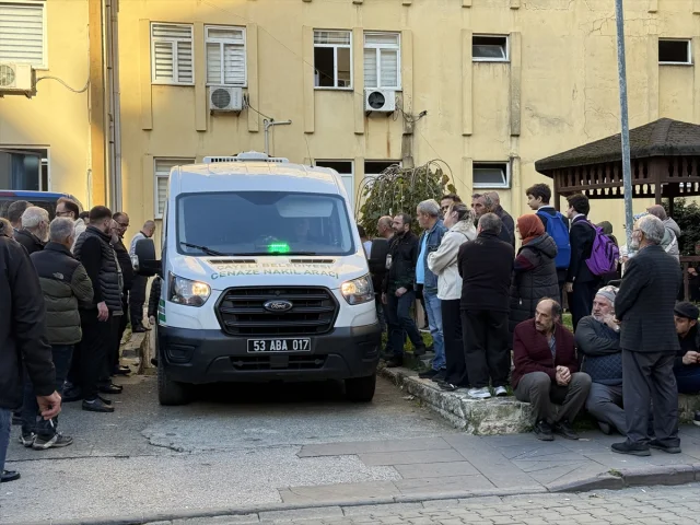 Rize'de Trajik Kaza: Serender Devrildi, Can Kaybı Yaşandı