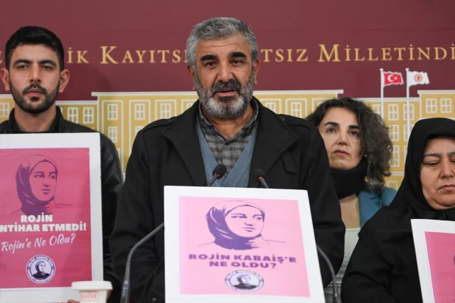 DEM Parti'nin Basın Toplantısında Çocuk Hakları Gündemi