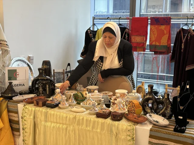 Türkevi'nde Düzenlenen Kermeste Sürpriz Kareler Göz Doldurdu