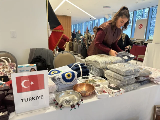 Türkevi'nde Düzenlenen Kermeste Sürpriz Kareler Göz Doldurdu