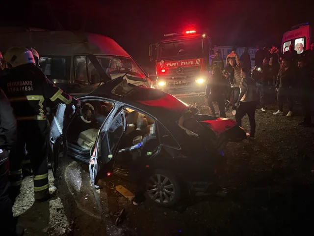 Diyarbakır'da zincirleme kaza: Trajik detaylar ve kurtarma operasyonu