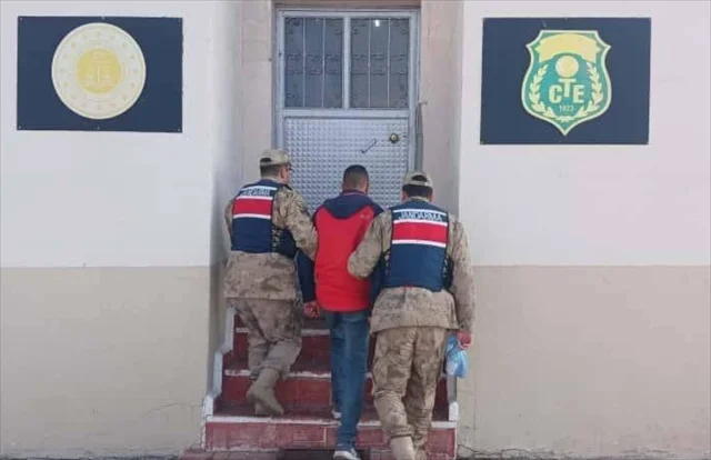 Kars'ta Şantajdan Aranan Kişiye Şok Baskın