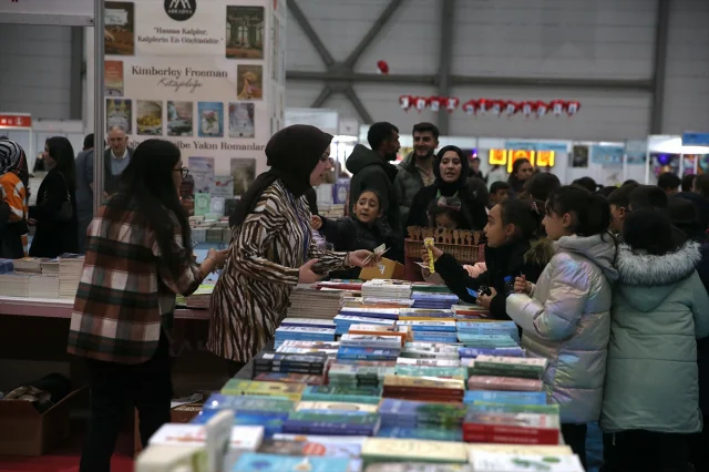 Erzurum'da Kitap Severler İçin Büyük Buluşma