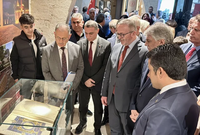 Kırşehir'de Türkçe'nin Kalbi Yeniden Atıyor: Aşık Paşa Yazma Eserleri Sergilendi
