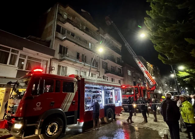 Ordu'da Çatı Yangını Paniği: 5 Kişi Hastaneye Kaldırıldı
