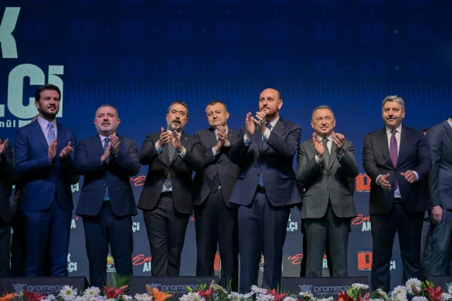 AK Parti'den Dev Hamle: 720 Bin Yeni Üye Türkiye'nin Geleceğini Şekillendiriyor
