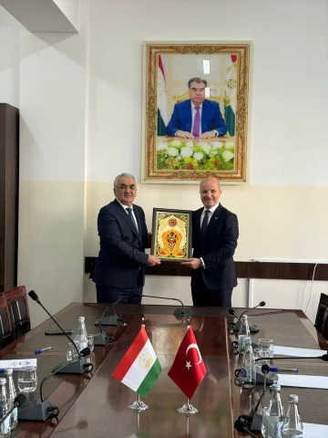 YÖK Başkanı Erol Özvar'ın Tacikistan Temasları Eğitim Dünyasında Yankı Uyandırdı