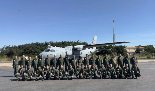 Türk Deniz Kuvvetleri Senegalli Pilotlara Havada Eğitim Veriyor
