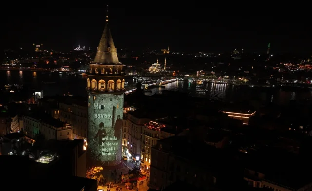 Galata Kulesi'nde savaşların engelli bıraktığı çocuklar anıldı