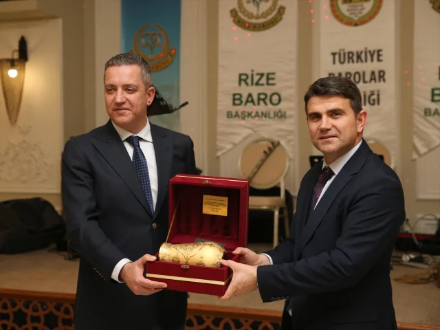 Erinç Sağkan'dan Rize'de Avukatlık Mesleğine Dair Çarpıcı Açıklamalar