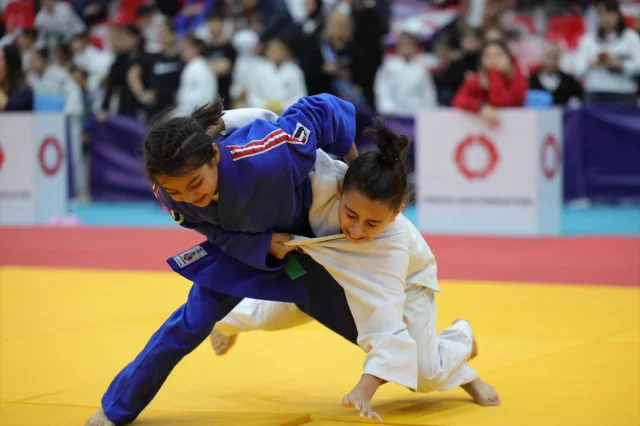 9. Uluslararası Madenci Kupası Judo Turnuvası Zonguldak'ta Başladı