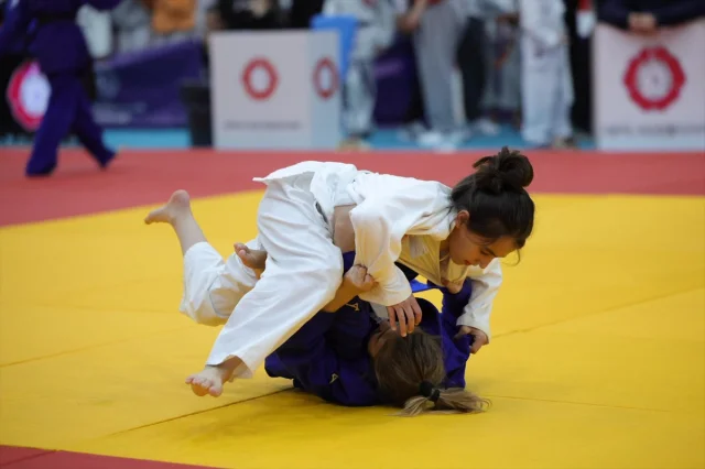 9. Uluslararası Madenci Kupası Judo Turnuvası Zonguldak'ta Başladı