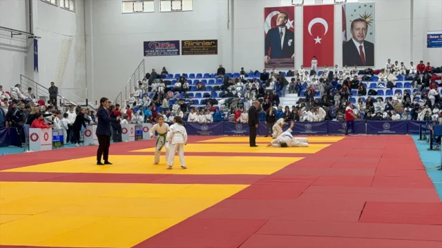 9. Uluslararası Madenci Kupası Judo Turnuvası Zonguldak'ta Başladı