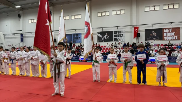 9. Uluslararası Madenci Kupası Judo Turnuvası Zonguldak'ta Başladı