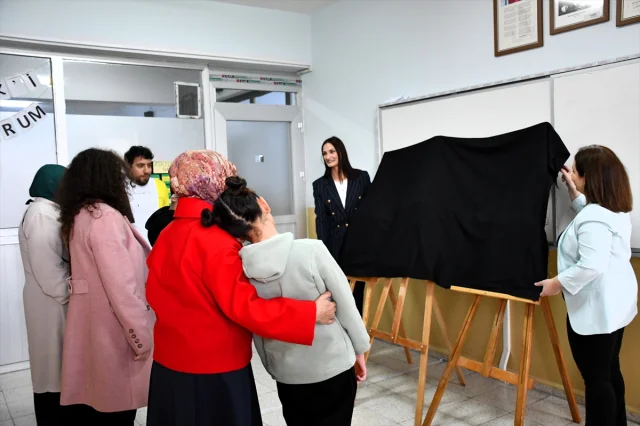 Gönüllü ressamlardan özel çocuklara ömür boyu hatıra olacak portreler