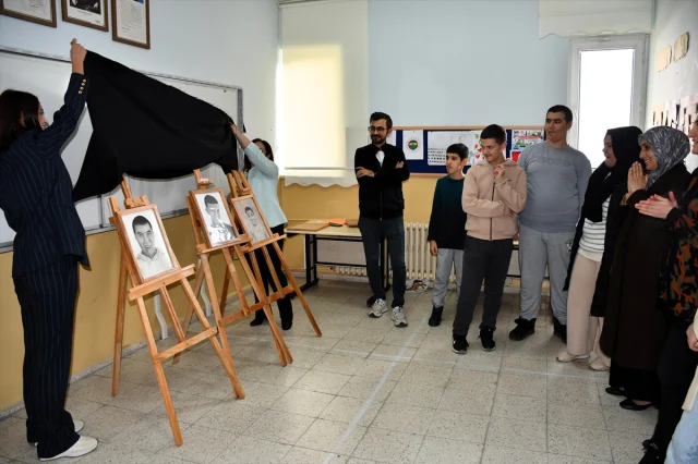 Gönüllü ressamlardan özel çocuklara ömür boyu hatıra olacak portreler