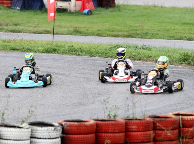 Türkiye Karting Şampiyonası'nın final heyecanı Kocaeli'de yaşanıyor
