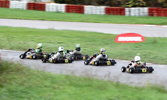 Türkiye Karting Şampiyonası'nın final heyecanı Kocaeli'de yaşanıyor