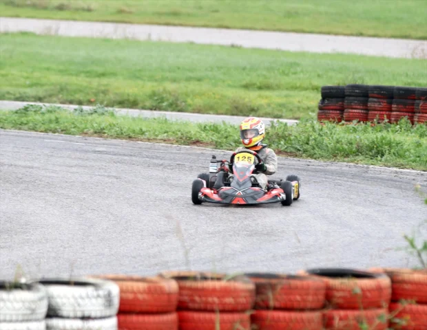 Türkiye Karting Şampiyonası'nın final heyecanı Kocaeli'de yaşanıyor