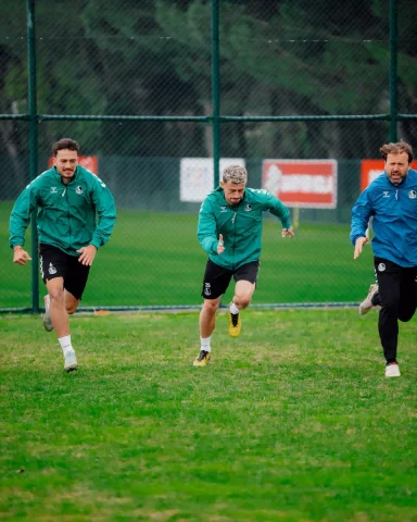 Sakaryaspor'un Kritik Karşılaşma Öncesi Hazırlıkları Yoğun Tempoda Devam Ediyor