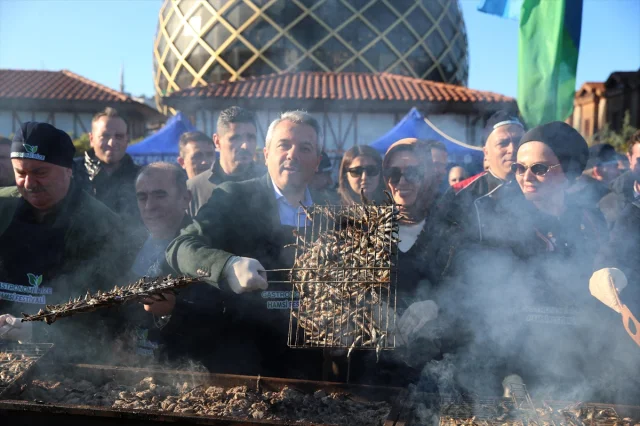 Rize Hamsi Festivali Renkli Görüntülere Sahne Oldu