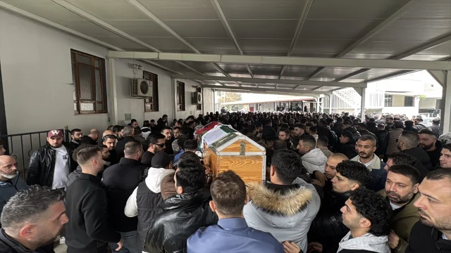 Kocaeli'de trajik silahlı olayda yaşamını yitiren futbolcu Uğurcan Bekçi son yolculuğuna uğurlandı