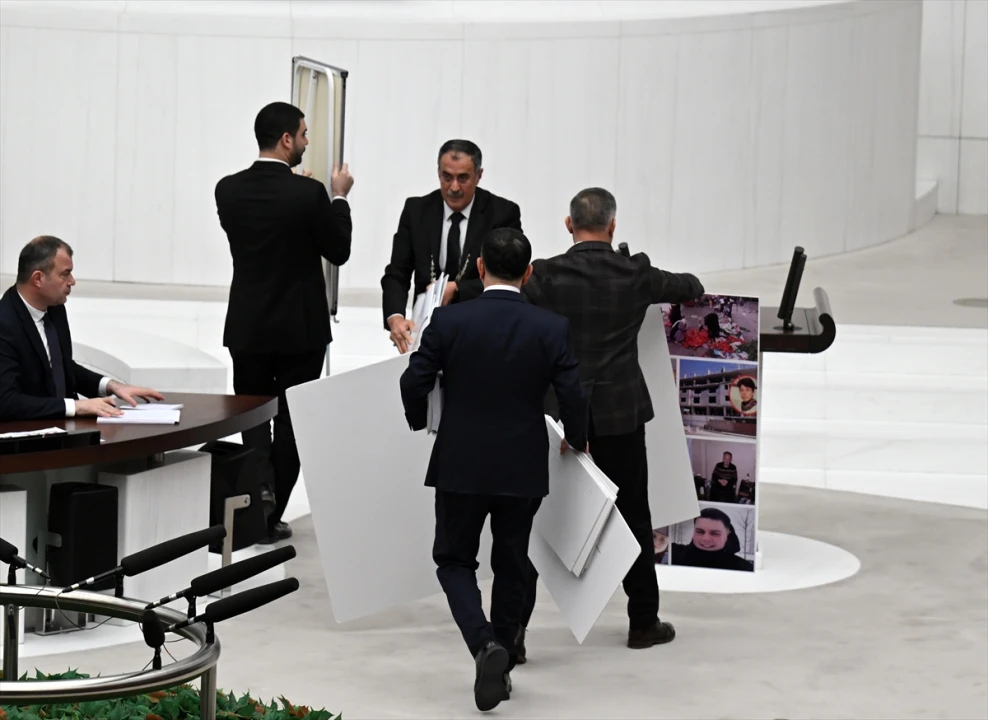 2026 bütçe görüşmelerinde CHP'den sert eleştiriler