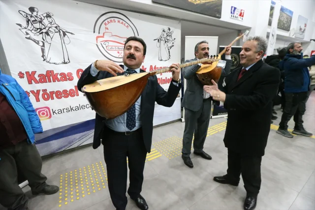 Turistik Doğu Ekspresi'nin masalsı yolculuğu Kars'ta sona erdi