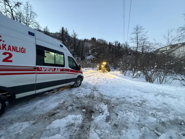 Giresun'da UMKE ekipleri zorlu koşullarda hayat kurtardı