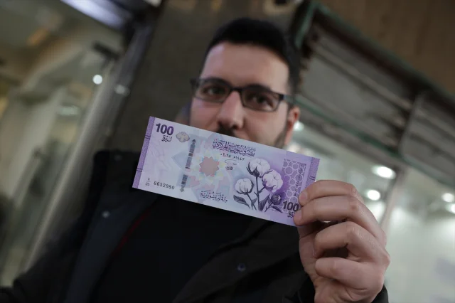 Suriye'de Yeni Banknotlar Halkın İlgisini Nasıl Çekti