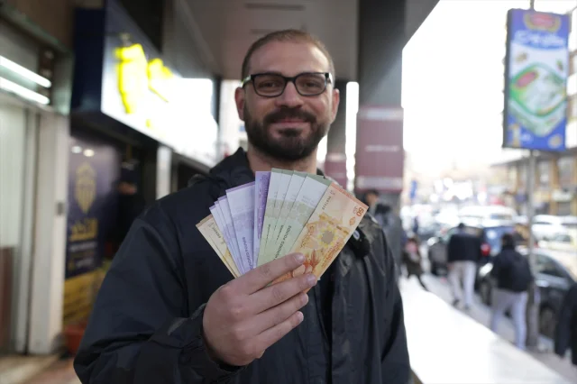 Suriye'de Yeni Banknotlar Halkın İlgisini Nasıl Çekti