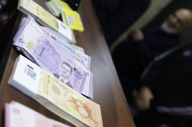 Suriye'de Yeni Banknotlar Halkın İlgisini Nasıl Çekti
