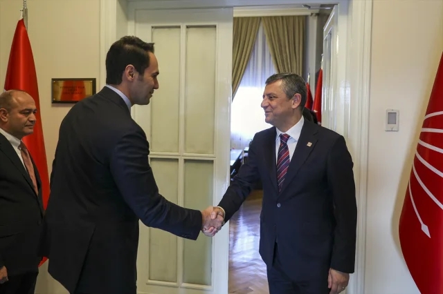 CHP Lideri Özel ve DYP Başkanı Küpeli'nin Kritik Görüşmesi Gündemde