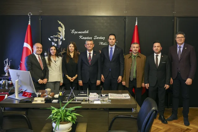 CHP Lideri Özel ve DYP Başkanı Küpeli'nin Kritik Görüşmesi Gündemde