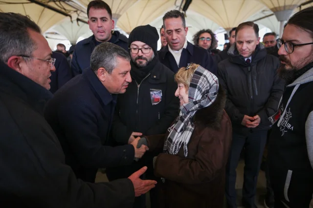 CHP Lideri Özgür Özel, Özbilgin'in Anısını Yaşatan Cenazeye Katıldı