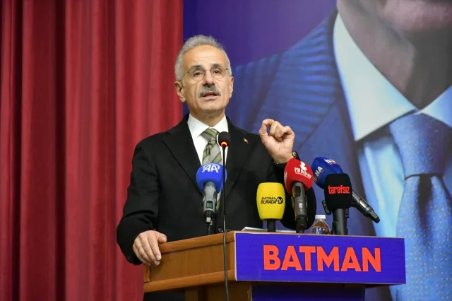 Bakan Uraloğlu, Batman'daki Yatırımlar İçin Güven Mesajı Verdi
