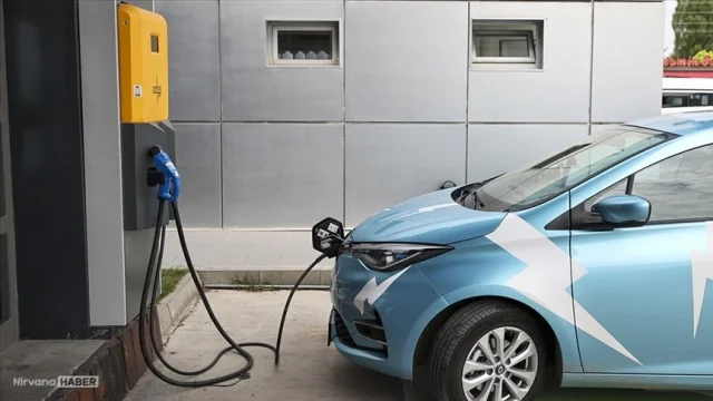 Yolların tozunu onlar atıyor: Türkiye'de elektrikli araç sayısı yüzde 92 arttı!