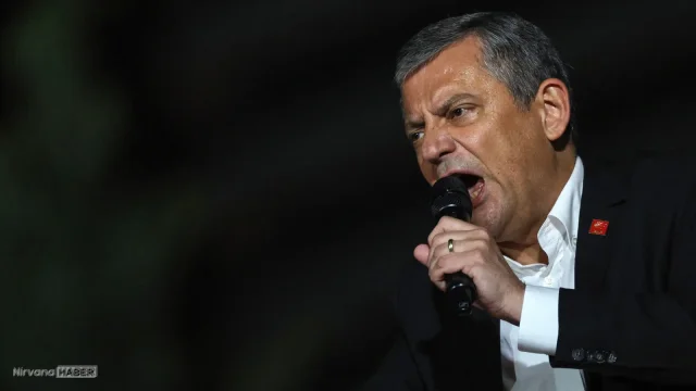 Özgür Özel, CHP Grup Başkanı oldu