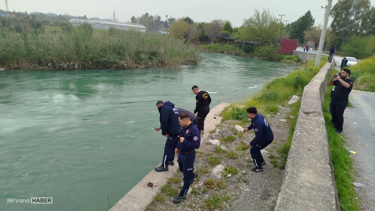 Mersin'de Berdan Çayı'na atlayan genç, suda kayboldu