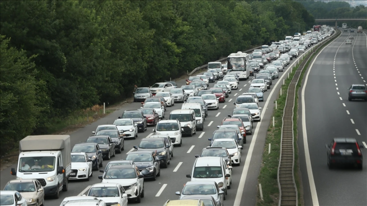 Trafiğe eylülde 196 bin 338 aracın kaydı yapıldı!
