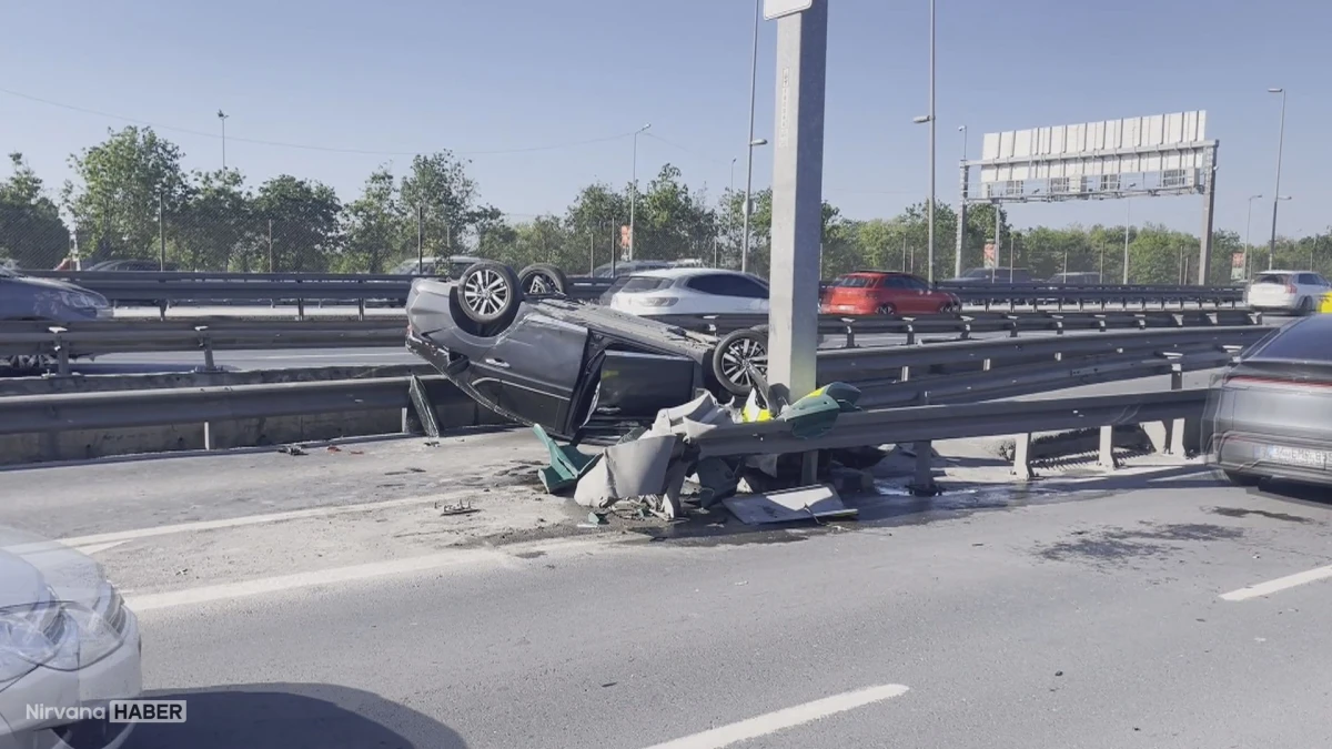 D-100 Karayolunda korkutan kaza: Takla atan otomobil trafiği felç etti