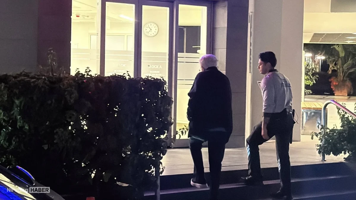 Zülfü Livaneli’nin eşi Ülker Livaneli evinde merdivenden düşerek yaralandı