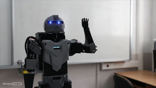 Bilim kurgu gerçek oldu! Çin'in insansı robot kararı şaşırttı