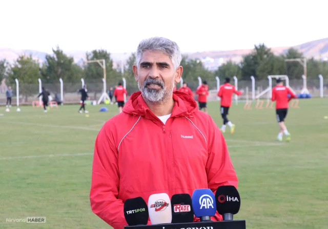 İsmet Taşdemir’den play-off mesajı: “Son 6 maçta hedefimize ulaşabiliriz”