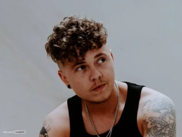 Geçmiş sesiyle düet yapan Dylan Holloway sosyal medyada gündem oldu