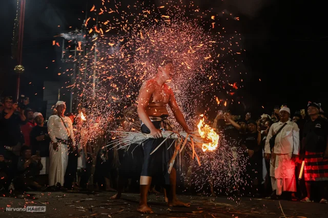 Nyepi Bayramı öncesi Bali’de renkli ve manevi ritüeller