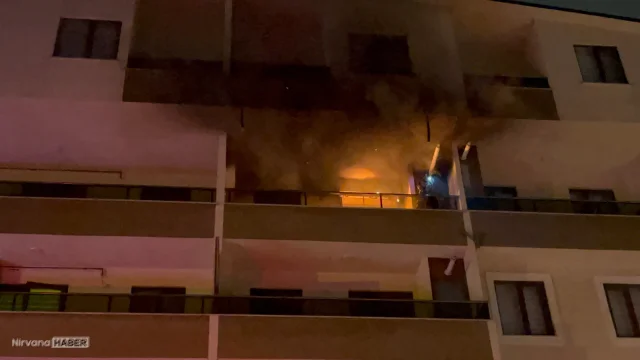 Bursa Nilüfer’de 5 katlı bina alevlere teslim oldu