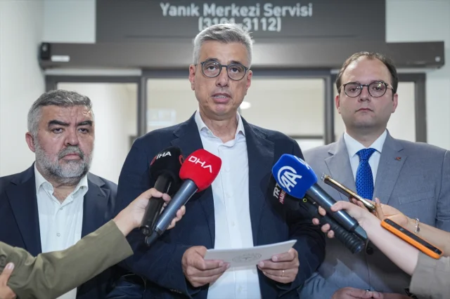 Sağlık Bakanı Memişoğlu'nun Kuzey Makedonya'daki Yangın Mağdurlarına Desteği