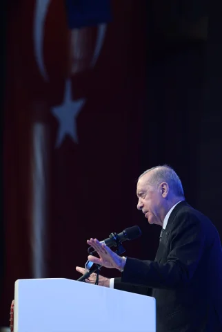 Cumhurbaşkanı Erdoğan İslam İşbirliği Gençlik Forumu'nda İstanbul'da konuştu